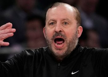 Tom Thibodeau: Entrenador en jefe de Fire de New York Knicks después de la derrota en las Finales de la Conferencia Este de la NBA | Noticias de la NBA