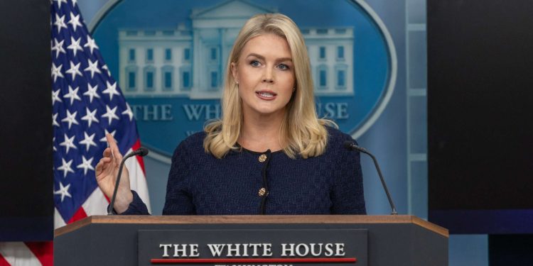 Los tweets del personal de ABC Terry Moran no son ninguno de los negocios de la administración Trump