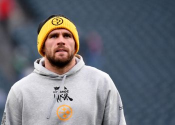 TJ Watt Trade tiene sentido cero para «All in» Steelers con Aaron Rodgers y Jalen Ramsey: Insider