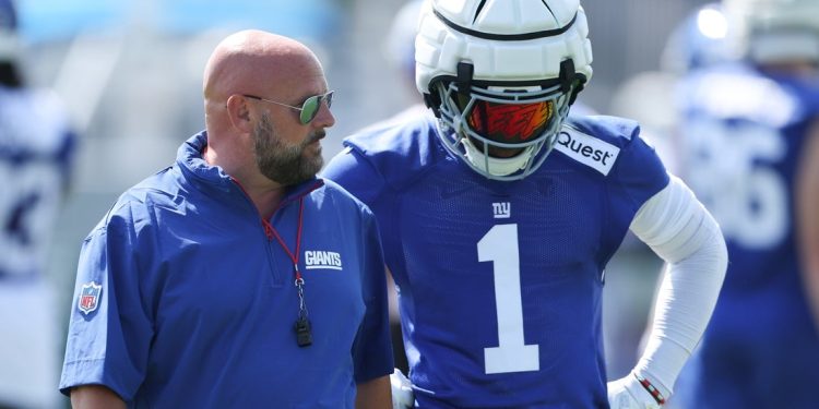 Deadspin | Los gigantes discutieron los planes de personal, no la cirugía –