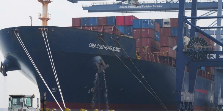 Trump emite nuevos aranceles para seis países, incluidos Iraq y Filipinas | Noticias de guerra comercial