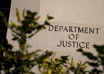 El soldado del Ejército de EE. UU. Se declara culpable de piratear telecomunicaciones y extorsión