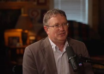 Aquí vamos: Massie dice que tiene un «bloque de voto de 10» legisladores republicanos que no están en el gran proyecto de ley de Trump. El experto de la puerta de entrada