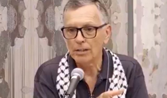 El profesor socialista en Texas quiere que la Universidad de Houston renombrara como 'Universidad George Floyd' (Video) | El experto de la puerta de entrada