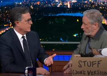 La adquisición de los aliados de Trump pone en peligro a Jon Stewart y Stephen Colbert Shows