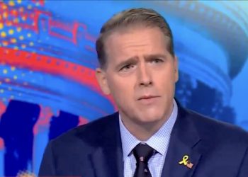 Scott Jennings interviene en un podcast inquietante que plataforma con una retórica antisemita (video) vil y odiosa | El experto de la puerta de entrada