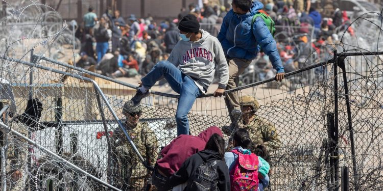 Resolviendo la crisis fronteriza – la información política política