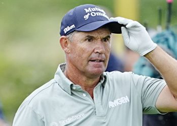 Abierto británico senior: Padraig Harrington afirma la ventaja de un solo disparo sobre Thomas Bjorn después del difunto birdie | Noticias de golf