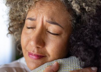 Cómo ser un buen amigo de apoyo emocional