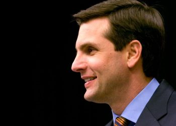 El ex entrenador de Vols, Derek Dooley, corriendo para el Senado de los Estados Unidos
