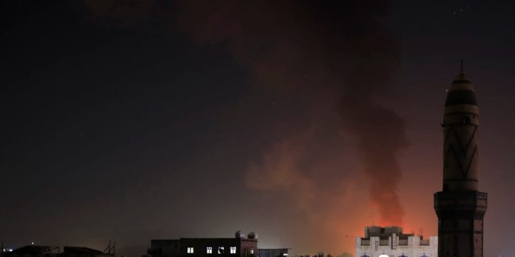 Primer Ministro Houthi asesinado en un ataque aéreo israelí en Yemen Capital – Politico