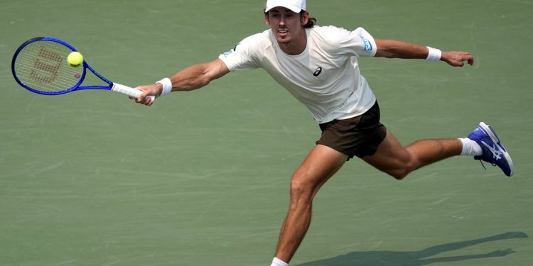 Alex de Minaur Tops Frances Tiafoe en la cuarta ronda en Toronto