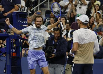 El último colapso de Daniil Medvedev incluye la prohibición del fotógrafo