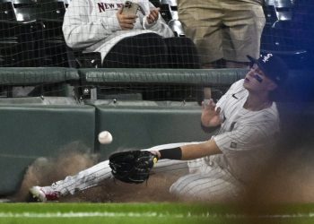 Shane Smith, White Sox Hand Royals First Shutout of Season