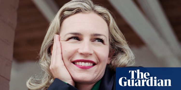 'La literatura puede ser una forma de resistencia': Lea Ypi habla con Elif Shafak sobre la escritura en la era de los demagogos | Libros de política