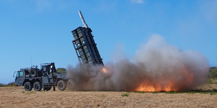 Corea del Norte golpea planes japoneses de misiles de largo alcance