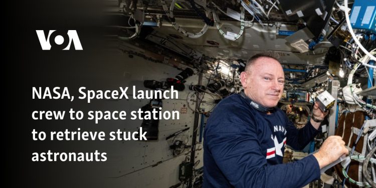 NASA, SpaceX Lanzando equipo de la estación espacial para recuperar astronautas atascadas