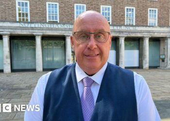 Reforma Reino Unido El líder del Consejo de Nottinghamshire prohíbe a los periodistas locales