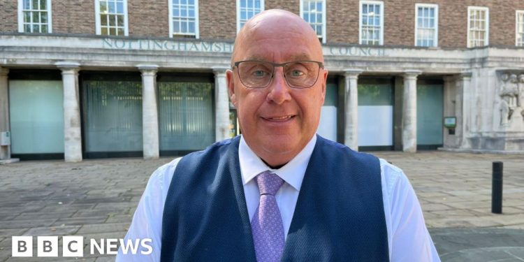 Reforma Reino Unido El líder del Consejo de Nottinghamshire prohíbe a los periodistas locales