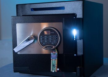 Los hackers fueron a buscar una puerta trasera en cajas fuertes de alta seguridad, y ahora pueden abrirlos en segundos