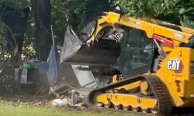 Está sucediendo: los campamentos de personas sin hogar ya están siendo eliminados de Washington, DC (video) | El experto de la puerta de entrada