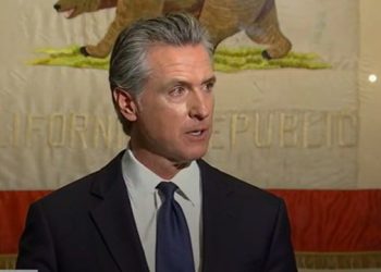 El gobernador Gavin Newsom dice que California volverá a dibujar mapas para neutralizar el aparejo de Texas de Trump