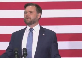 JD Vance intentó vender recortes de impuestos para los ricos en Georgia y fue un desastre