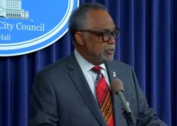 El concejal demócrata de la ciudad de Los Ángeles acusado de corrupción por malversación de $ 800,000 | El experto de la puerta de entrada