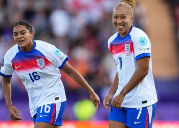 Jess Carter: Lauren James, del defensor de Inglaterra, Lauren James no fue solo la jugadora de perder el penalización del euro por las preocupaciones de racismo | Noticias de fútbol