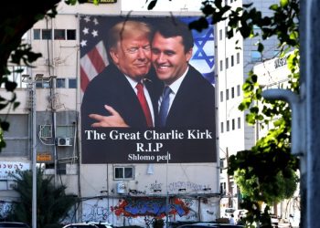 Los grupos de extrema derecha son críticos en línea de Doxx después de la muerte de Charlie Kirk | Libertad de las noticias de la prensa