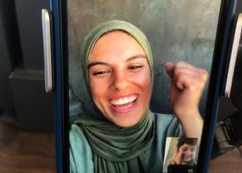 «Pon tu alma en tu mano y camina», Film Tombeau de la Fotografía Palestinienne Fatma Hassona