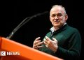 Ed Davey insta a los científicos del cáncer de EE. UU. A venir al Reino Unido