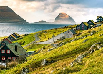 Renunciar al control sobre un viaje por carretera «autonavigante» a través de las Islas Feroe