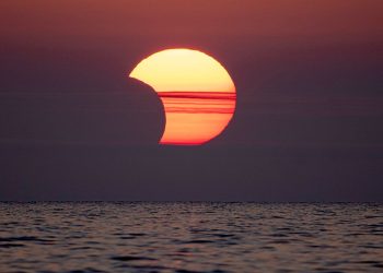 El último eclipse solar de 2025 será visible desde esta nación isleña