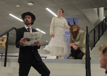 Une Nuit au «Monde» Pour Décovirrir les Coulisses do Journal