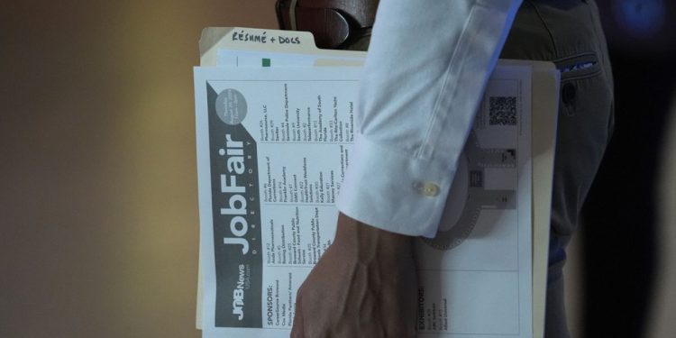 Wall Street recibe un golpe después de decepcionar los datos de los trabajos de EE. UU.