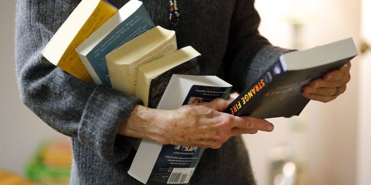 Lectura para el lanzamiento: Uzbekistán a prisioneros libres temprano si terminan los libros elegidos