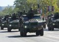 Serbia realiza un desfile militar masivo, descrito como «la mayor muestra de fuerza del ejército del país»
