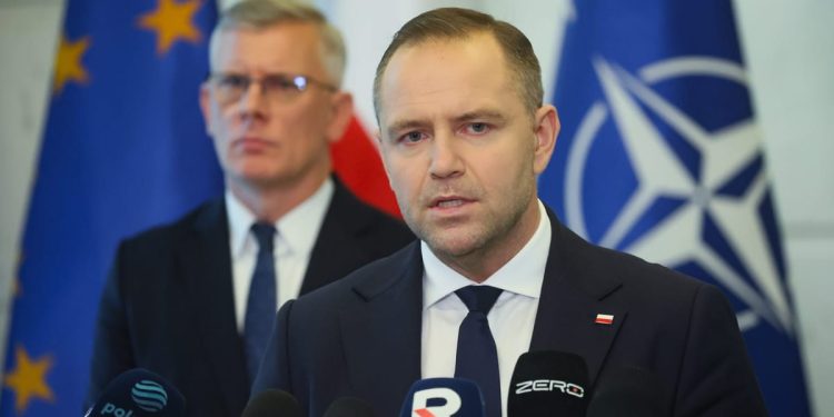 Los drones rusos unen el liderazgo fracturado de Polonia, por ahora, político