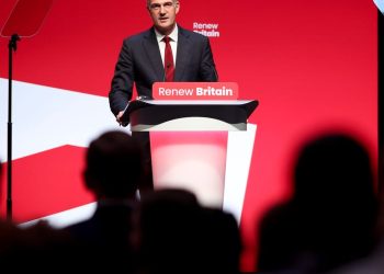 El Secretario de Comercio del Reino Unido toma el cavo en el sector farmacéutico en medio de las conversaciones de precios de crujidos – Político