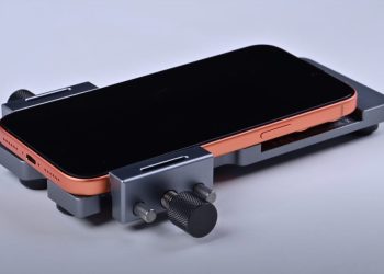 Repare YouTuber intenta actualizar el iPhone 17 Pro Max a 2TB de almacenamiento el día del lanzamiento