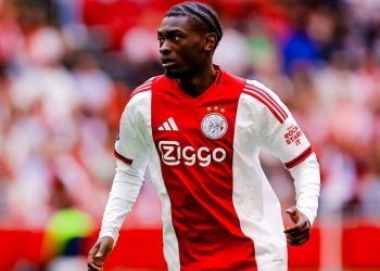 Rumores de transferencia, noticias: Premier League 'Big 6' Alling Ajax's Mokio