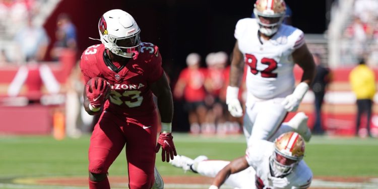 Pickups de agente libre de fútbol de fantasía: Trey Benson Next Man Up; El delito de los Raiders todavía tiene valor