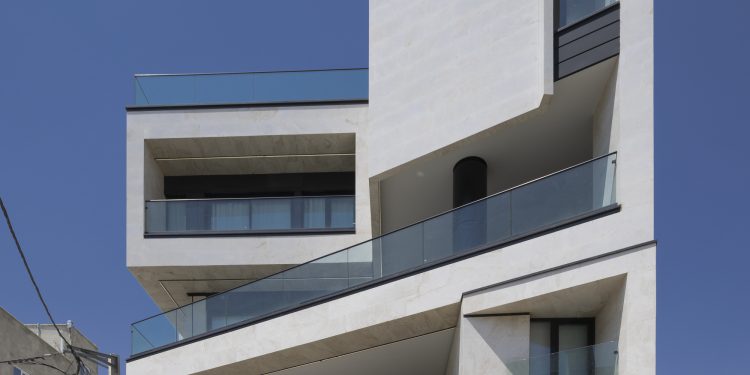 Edificio residencial DOA / Atelier de cubo blanco