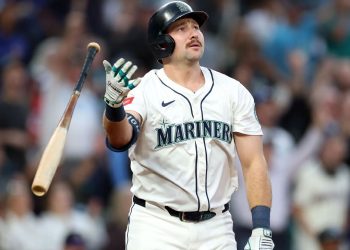 Cal Raleigh llega a 59º, 60 horas como Marineros Clinch Al West