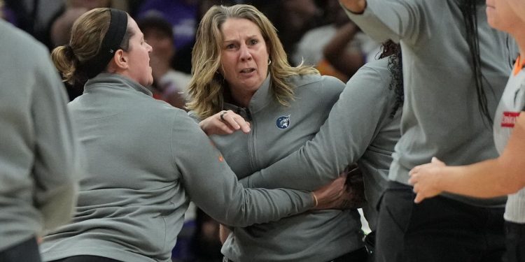 Reeve de Lynx explota a Refs después de que Collier dolió al final del juego 3