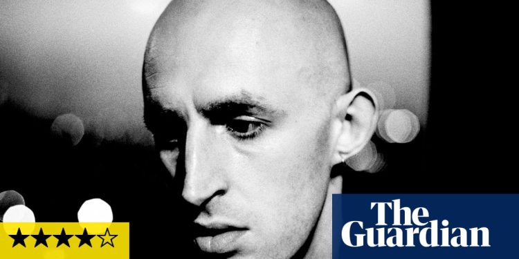 Mark William Lewis: Mark William Lewis Review – Las primeras escenas cinematográficas del sur de Londres de A24 | Indie