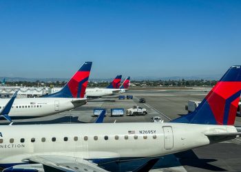 Cómo ganar Delta SkyMiles: desde usar la tarjeta de crédito correcta hasta las compras