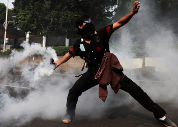 Indonesia en el caos: Cinco indonesios dan puntos de vista sobre por qué y cómo solucionarlo | Protestas Noticias