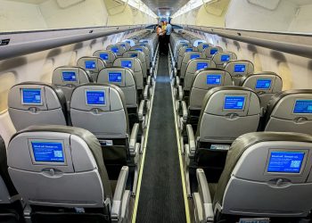 JetBlue retira oficialmente su avión más pequeño y anticuado